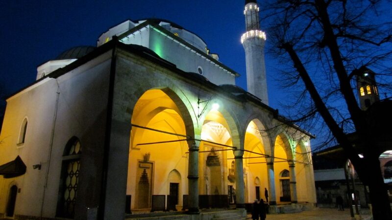 Sa zalaskom sunca nastupa mjesec ramazan, večeras prva teravija