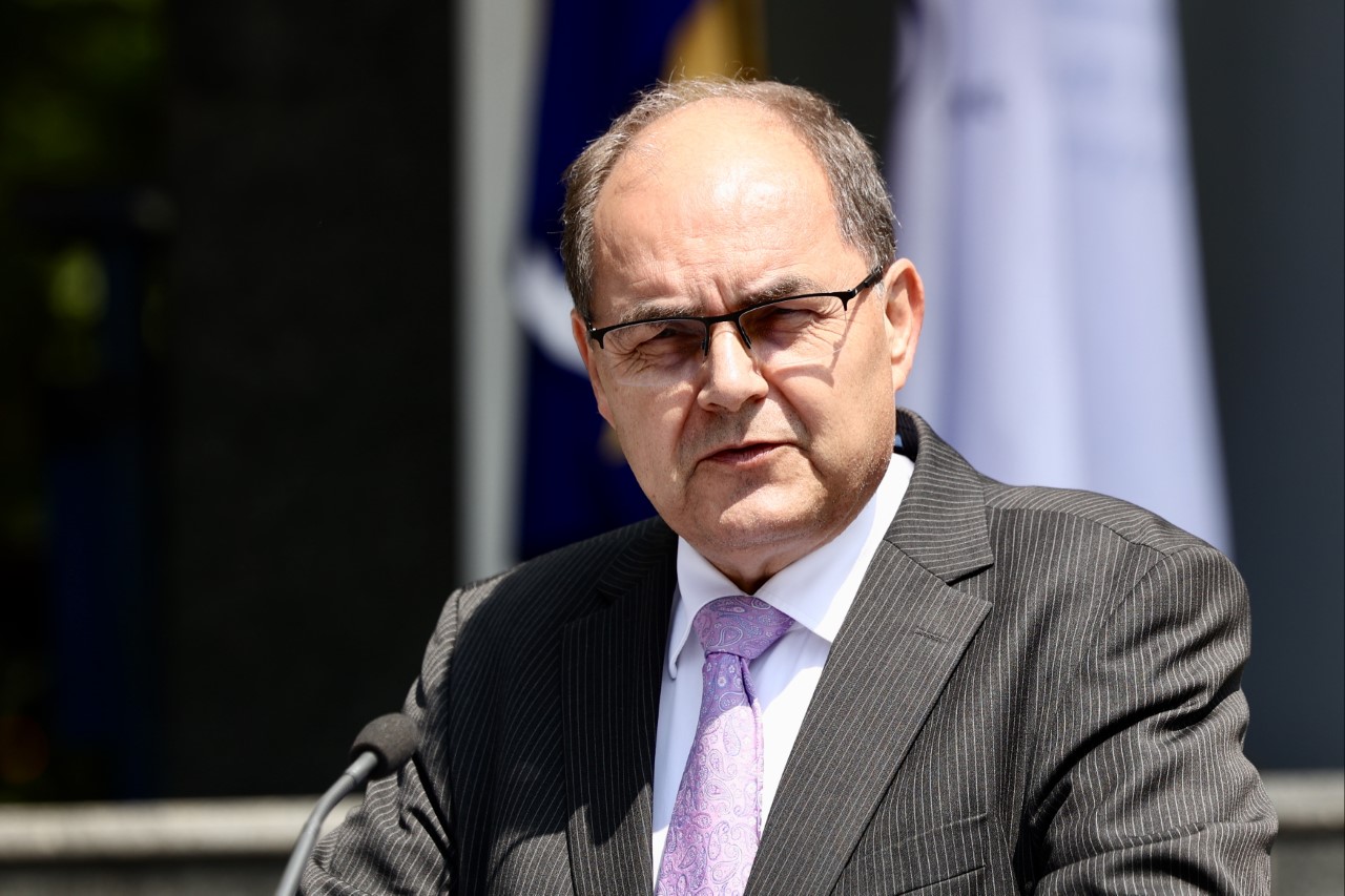 Schmidt: Donio sam odluku koja rješava finansiranje svih narednih izbora