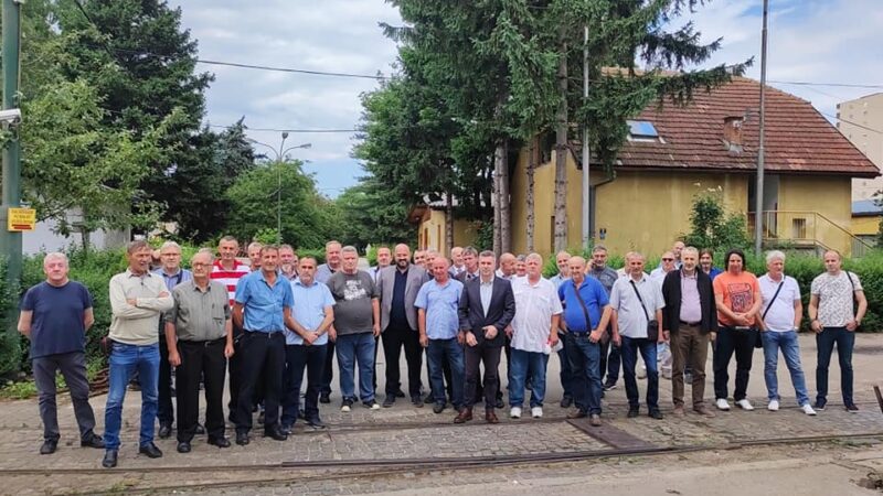 Četrdeset radnika GRAS-a ispraćeno u penziju