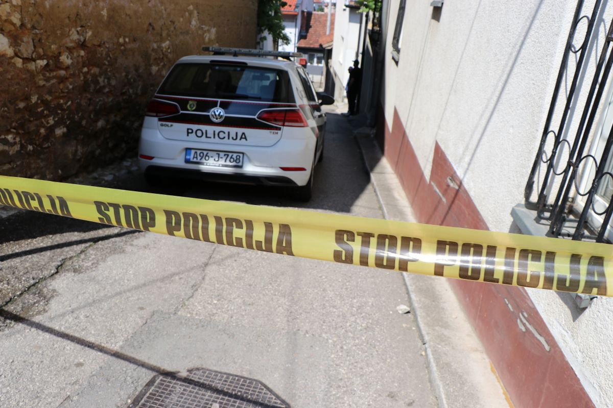 Nove dojave o postavljenim bombama u zgradi CIK-a i tri policijske stanice u Sarajevu