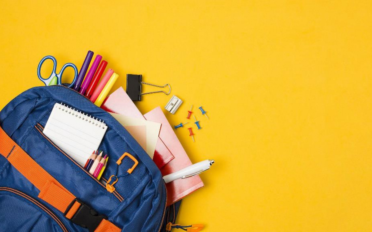 Za prvačiće s područja opštine Centar besplatni udžbenici, školski pribor i ruksaci