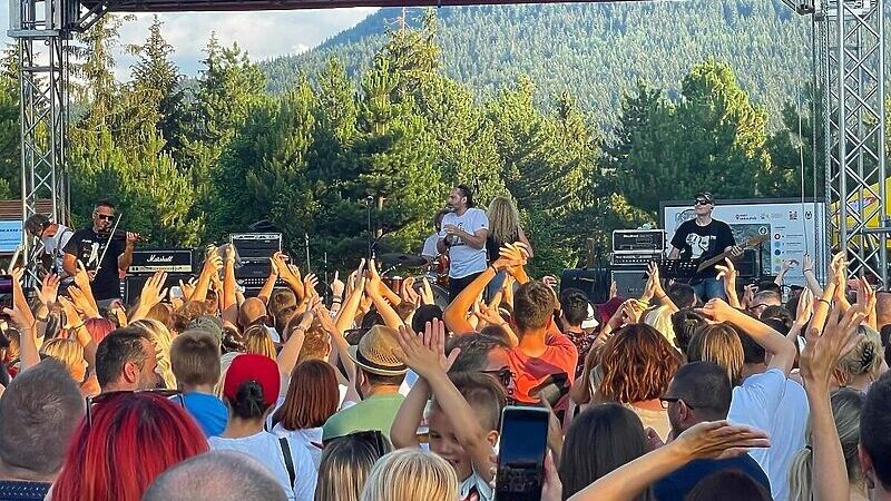 Koncertom Zabranjenog pušenja završen prvi dan Vidikovac Festa na Trebeviću