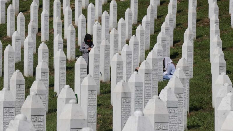 Dan žalosti u FBiH u znak sjećanja na genocid u Srebrenici