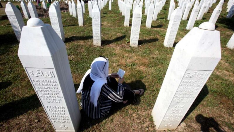 Danas se obilježava 27. godišnjica genocida u Srebrenici, vječni smiraj naći će 50 nevinih žrtava