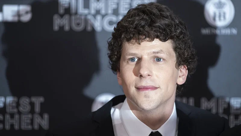 Jesse Eisenberg dolazi u Sarajevo: Dobitnik Počasnog Srca Sarajeva 28. SFF-a