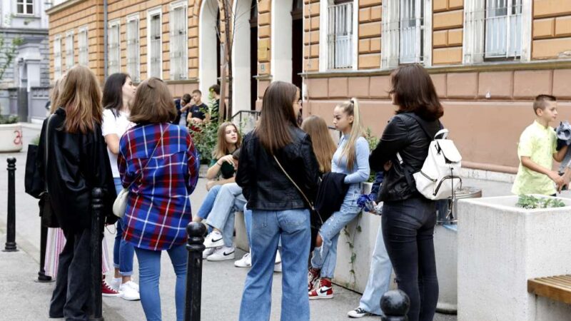 Počela nastava u osnovnim i srednjim školama u Kantonu Sarajevo