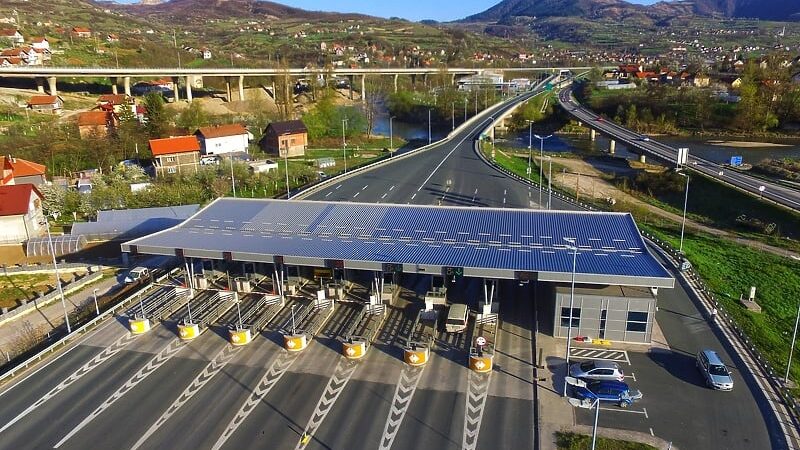 Od 7. novembra za 10% jeftinija cestarina na autoputu za kamione, autobuse i kombije