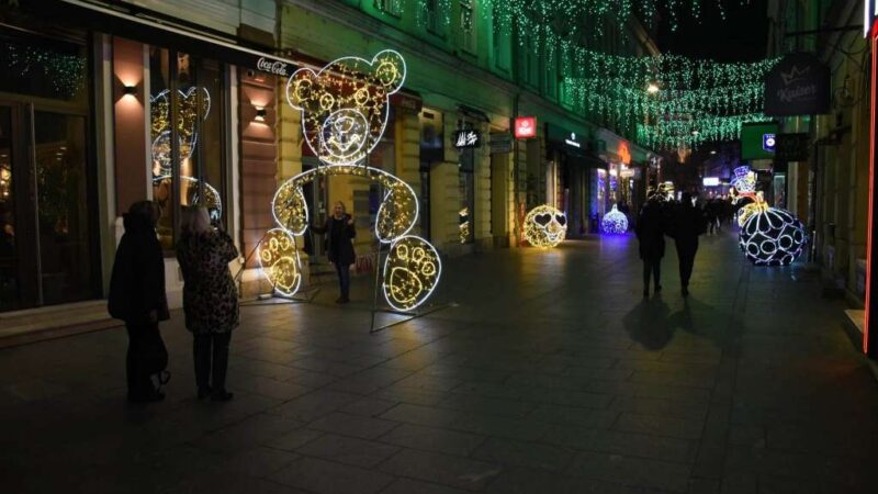 Turistička zajednica KS nastavlja ukrašavanjem grada, nove dekoracije u Ferhadiji