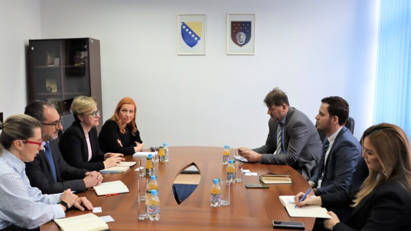 Uk i Dedović ugostili delegaciju: Intenzivirati saradnju IFC-a i Vlade KS