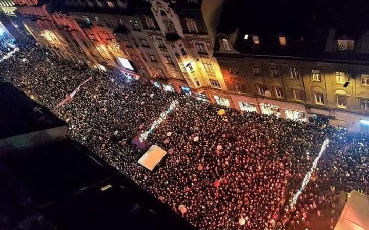Grad Sarajevo naplatio loše ozvučenje novogodišnjeg koncerta Dubioze kolektiv