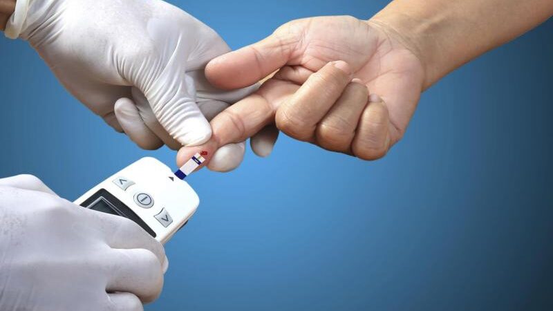 Ministarstvo zdravstva KS osigurava senzore za mjerenje glukoze u krvi za sve oboljele od dijabetesa tipa 1