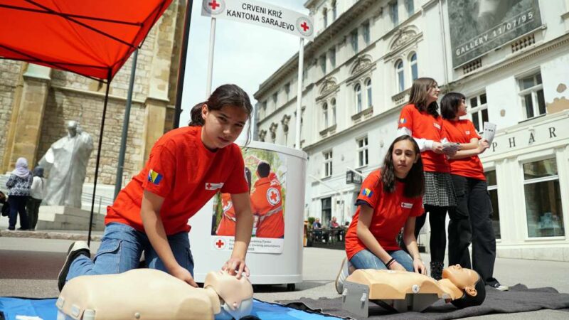 Volonteri u centru Sarajeva prezentovali pružanje prve pomoći