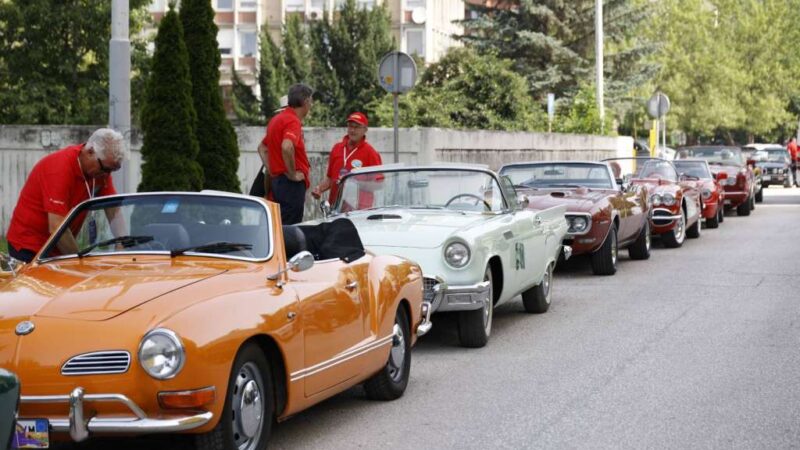 Četvrti Međunarodni oldtimer cabrio skup danas u Sarajevu