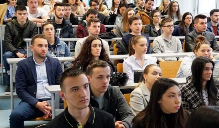 Najavljeno povećanje iznosa stipendija za studente u KS u školskoj 2024/2025. godini