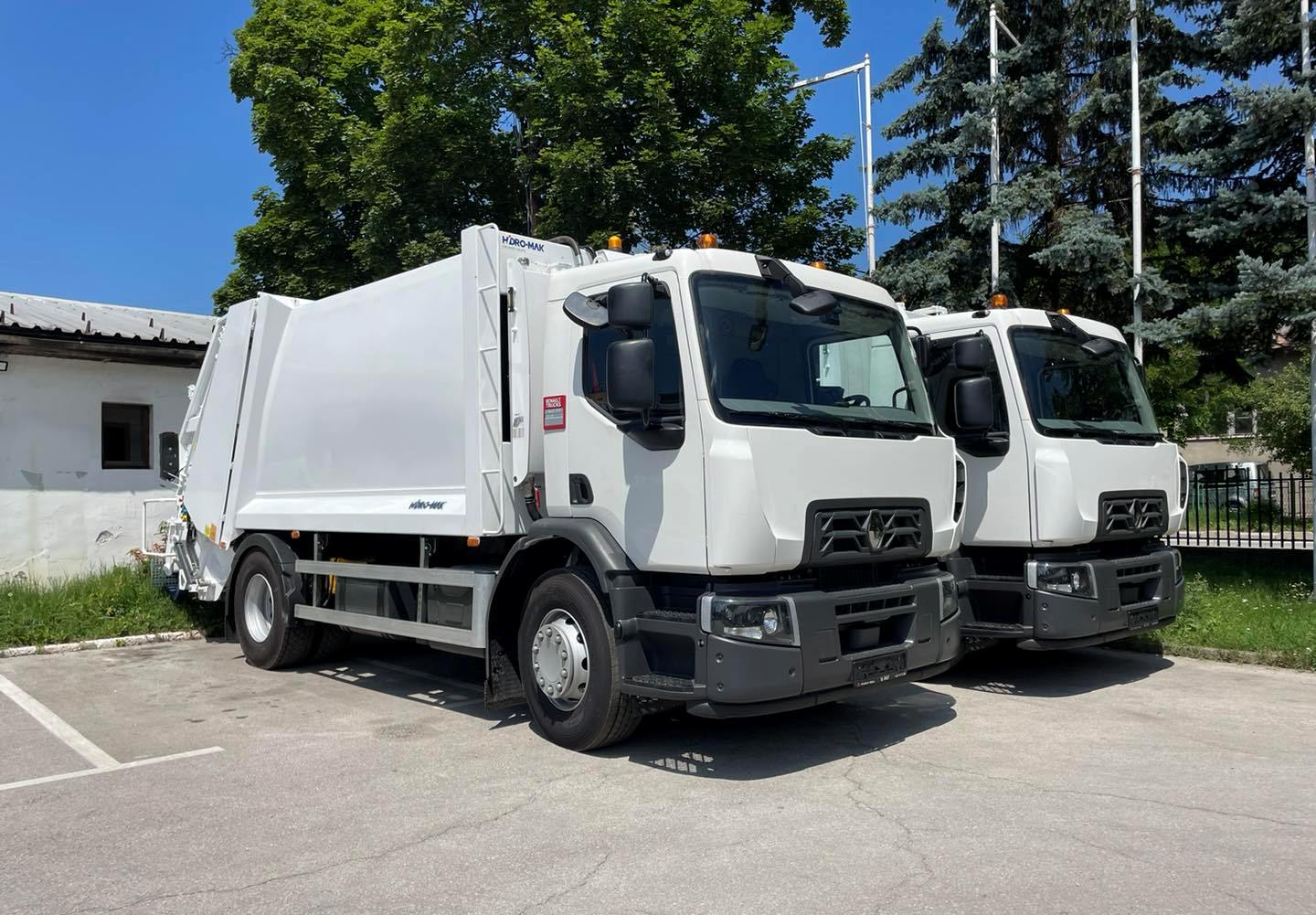 KJKP Rad: Nabavljena još dva nova kamiona za odvoz smeća