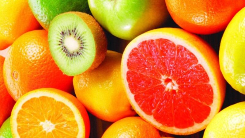 Previše unosa vitamina C može štetiti našem zdravlju, evo koje su nuspojave