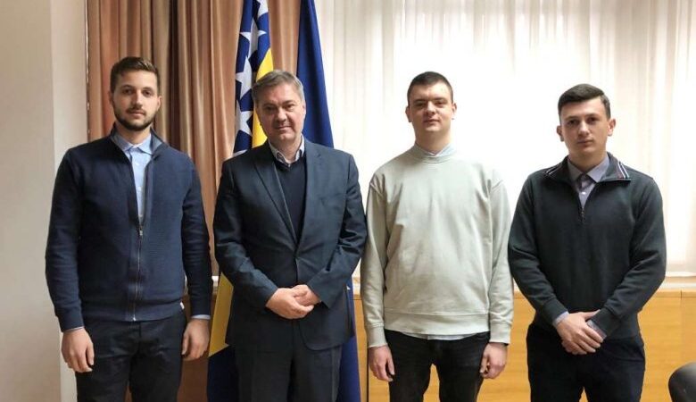 Zvizdić razgovarao sa predstavnicima Udruženja studenata FPN Univerziteta u Sarajevu