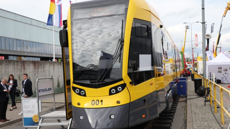 U Sarajevo stigao još jedan novi tramvaj, naredne sedmice kreću testiranja na pruzi