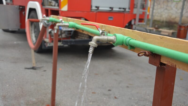 ViK osigurao cisterne s pitkom vodom za građane Sarajeva koji će u četvrtak ostati bez vode