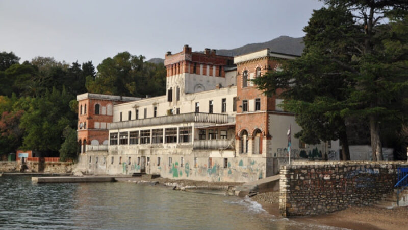 Sud donio prvostepenu presudu: Hotel Zelenika u Herceg Novom biće vraćen Općini Centar