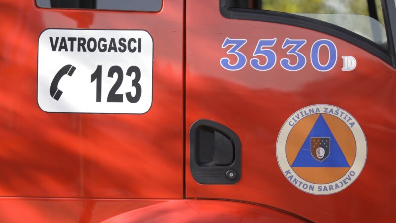Vatrogasci u Sarajevu imali ogroman broj poziva za spašavanje zaglavljenih u liftovima