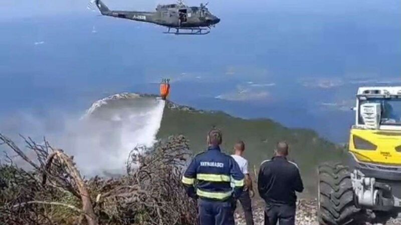 Helikopter OS BiH gasio požar na Bjelašnici