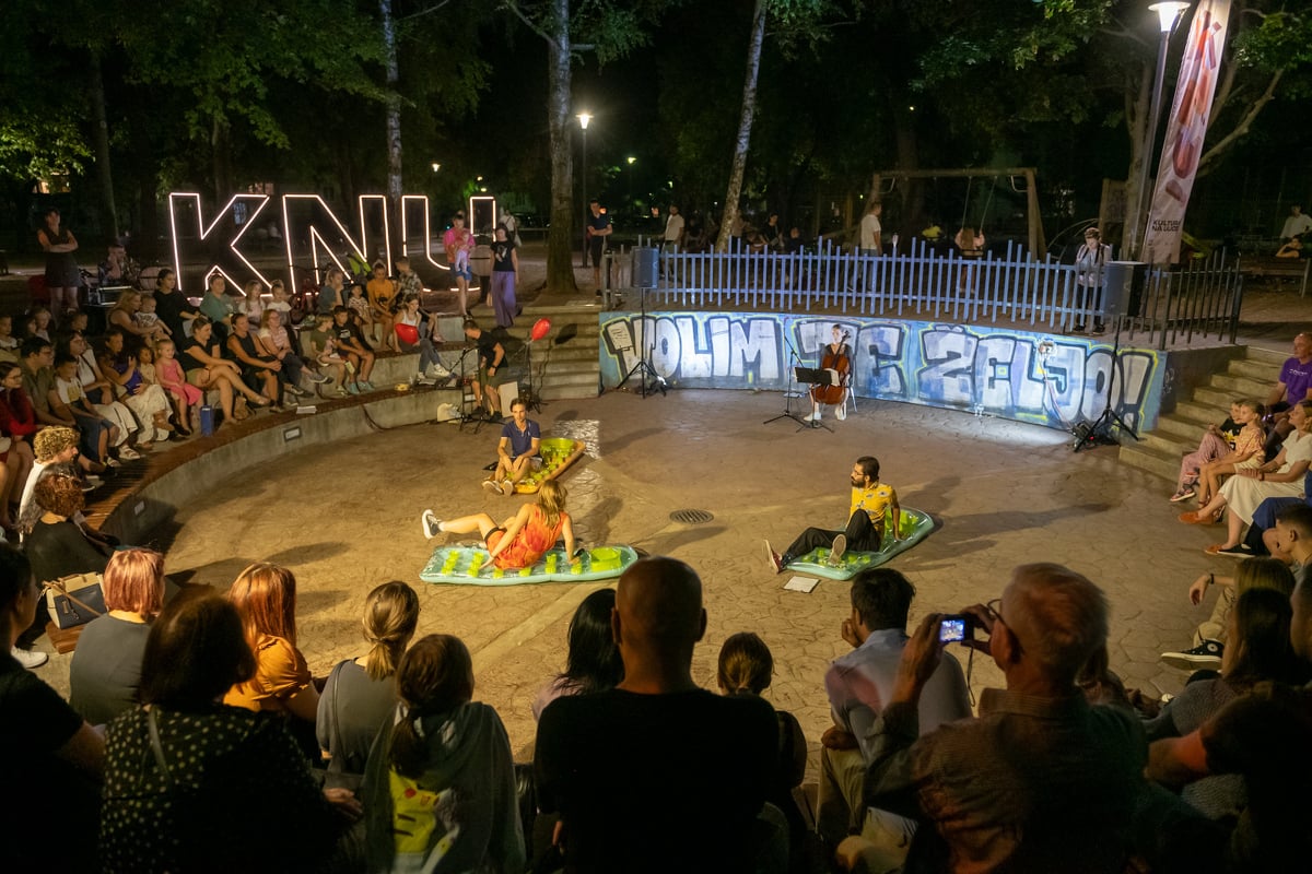 U Vogošći i Ilijašu performans “Tražim ulicu za svoje ime…”