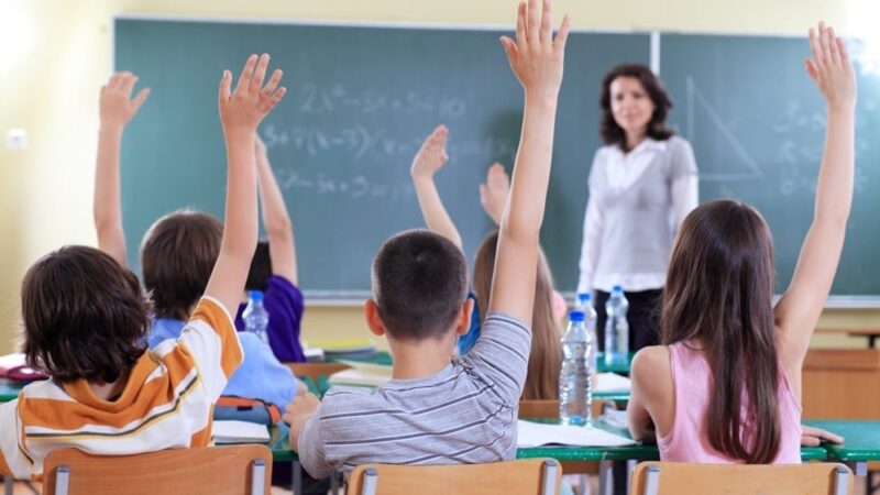 Sindikat uputio inicijativu za povećanje plate radnicima u predškolskom i osnovnom obrazovanju KS