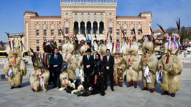 Puharić u Vijećnici ugostio kurente, jedan od prepoznatljivih simbola slovenske kulturne baštine
