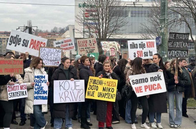 Studenti u subotu organizuju protestnu šetnju od Katedrale do zgrade Vlade FBiH