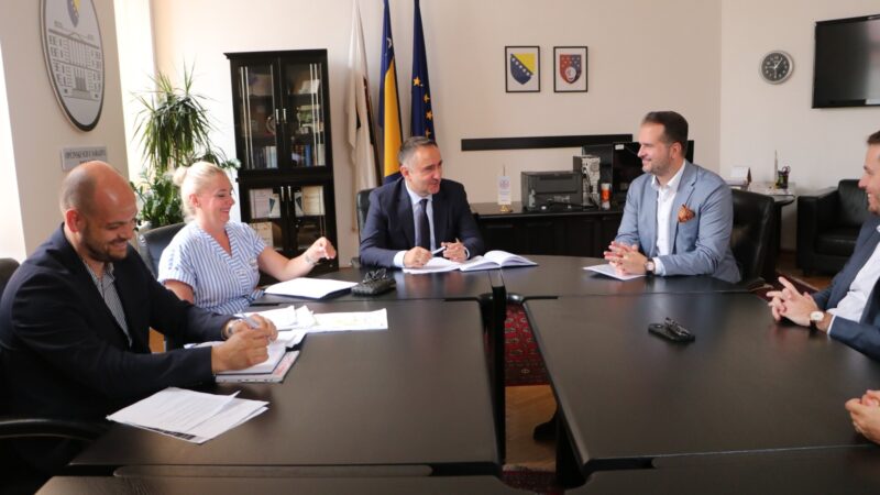 Zbog naplate komunalnih dugova od 150 miliona KM: U Sarajevu uspostavljeni Call i Aukcijski centar