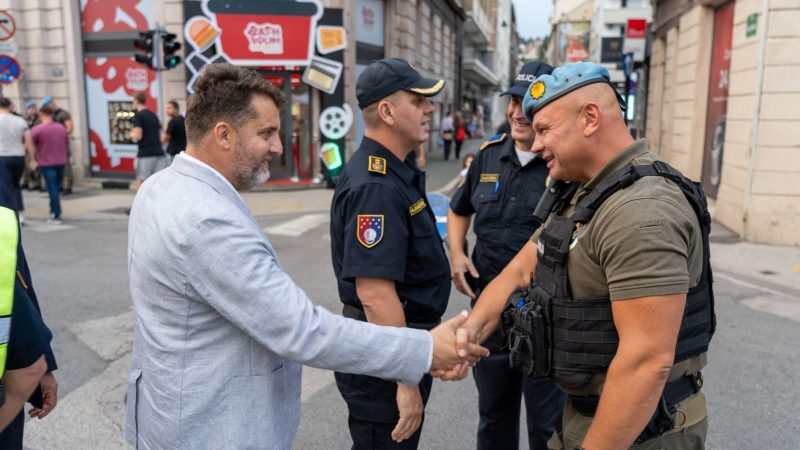 Ministar Katica i komesar Hajdarević obišli policijske službenike: Policija na nivou zadatka