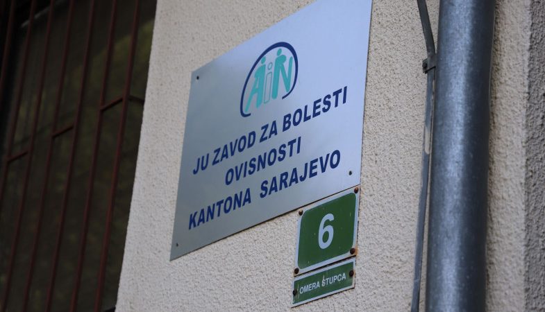 Vijeće roditelja traži pojačano prisustvo policije u blizini Metadonskog centra zbog početka nastave