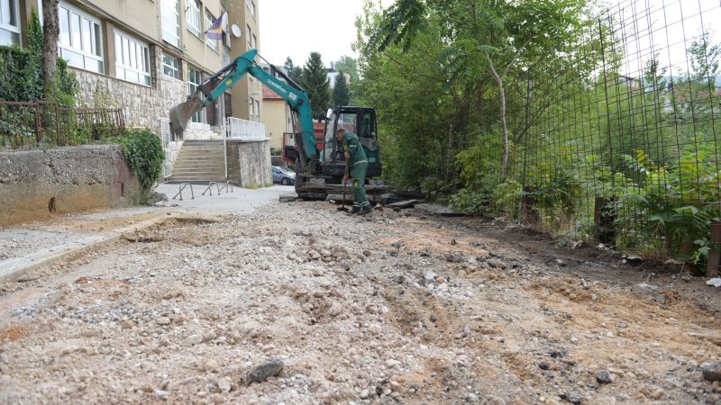 Započeli radovi na sanaciji ulice Armaganuša