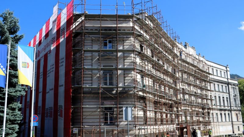 Počela sanacija i restauracija fasade zgrade Kantona Sarajevo i Općine Centar